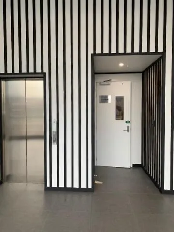 2 Bedrooms Apprtmt Plus Underground Parking In Cbd Κράισττσερτς Διαμέρισμα